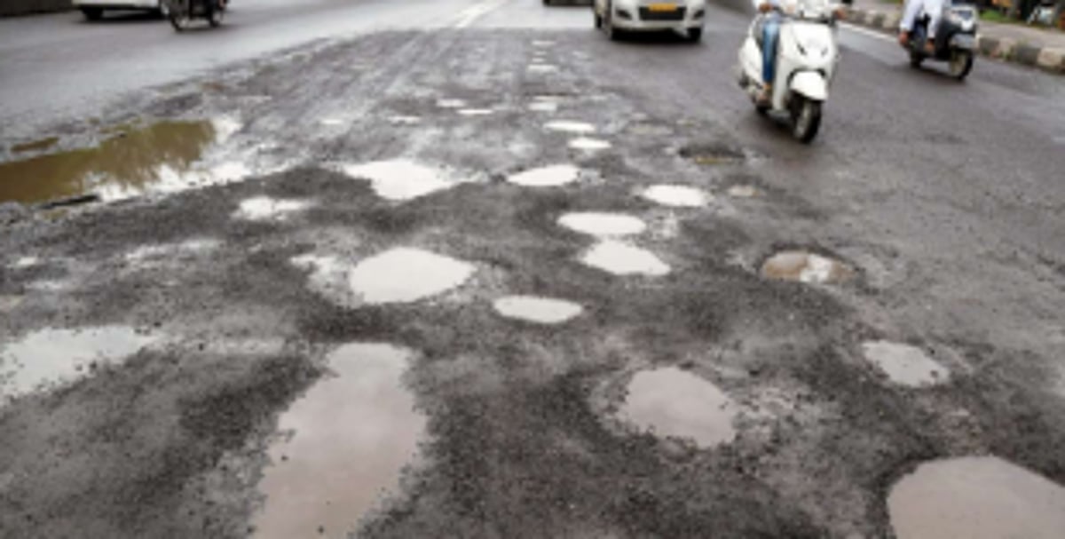 Pondaites heave sigh of relief as hot mixing of roads begins