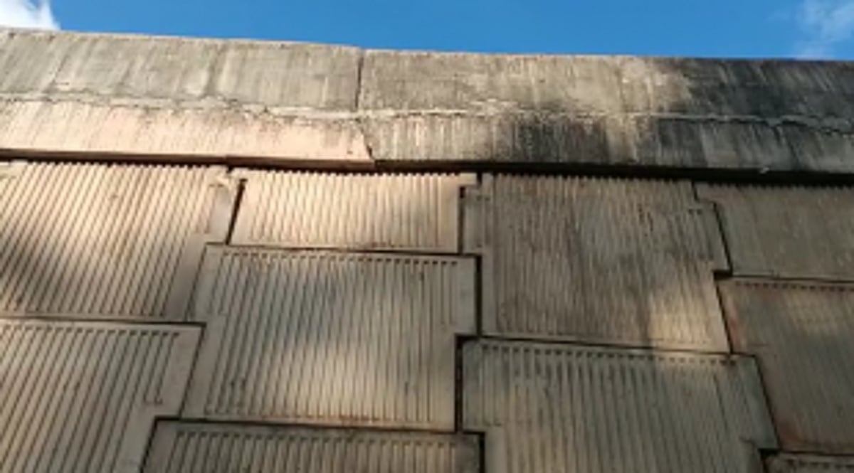 Poor quality work on Patradevi Bridge raises safety concerns