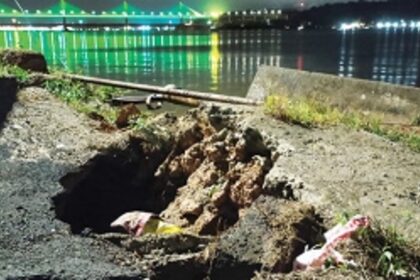 Portion of Panjim-Ribandar causeway caves in
