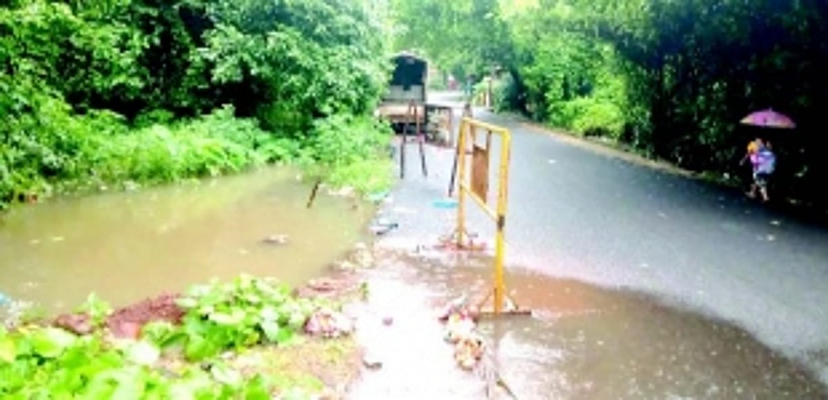 Portuguese-era cross drain at Kavlem choked with mud, plastic, debris