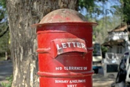 Postmen must strictly abide to clearance  timing mentioned on letter boxes