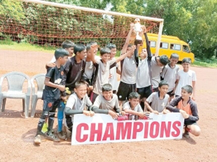 Poulwine strike does it for Mount Carmel