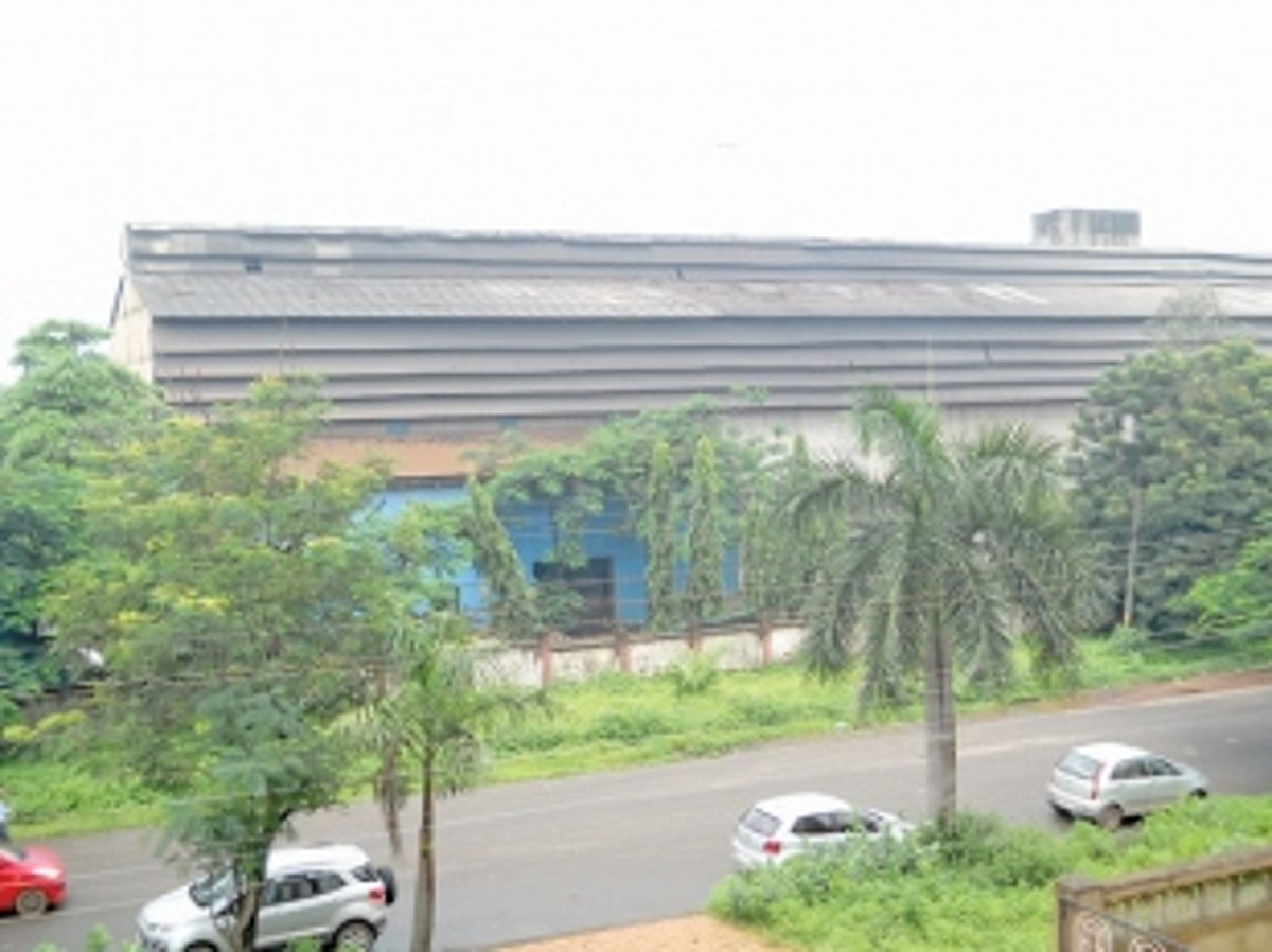 Powerful estate but  powerless industries