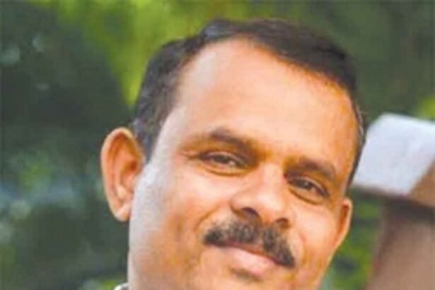 Prakash Parienkar bags Sahitya Akademi Award