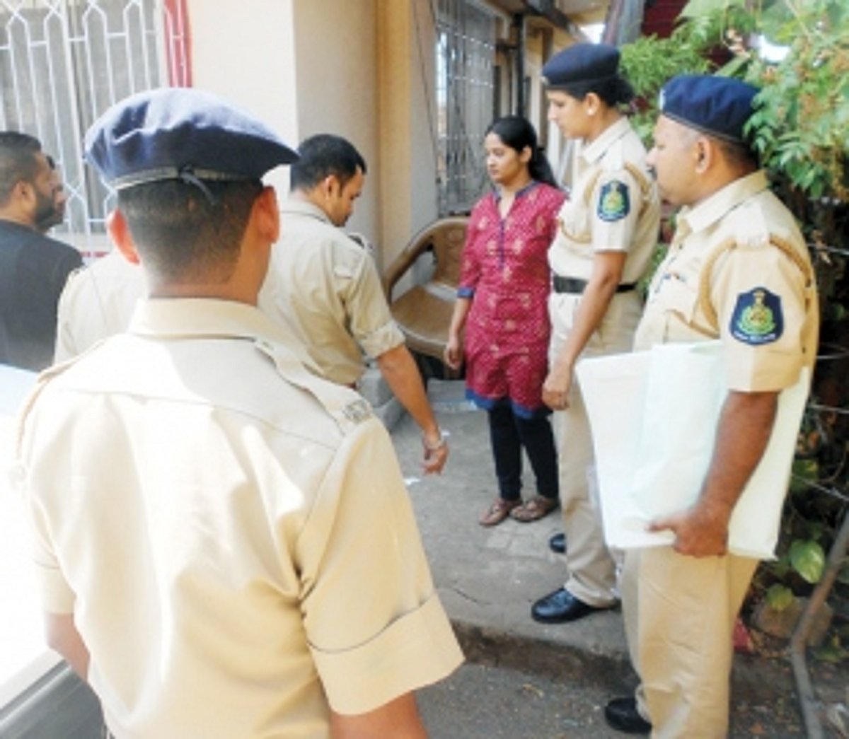 Pratima’s brother-in-law held, `10 lakh gold items recovered