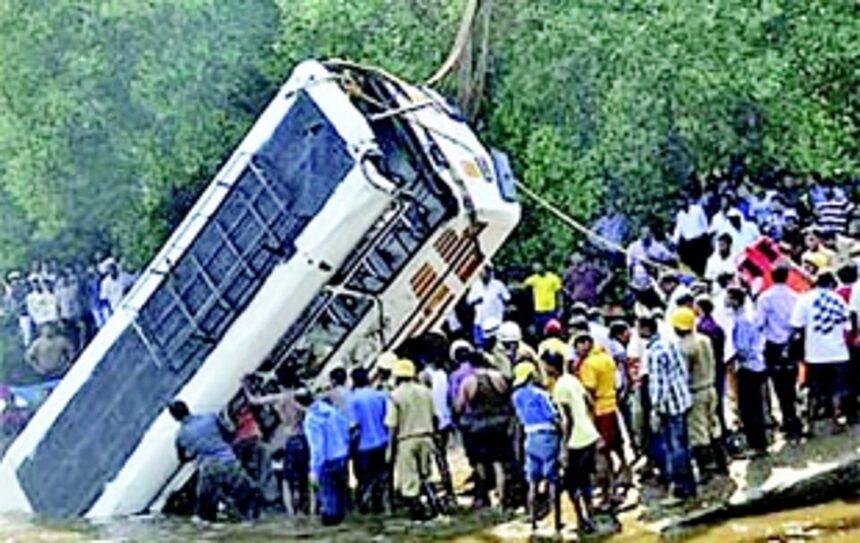 Prayer service held for Calvim bus tragedy victims