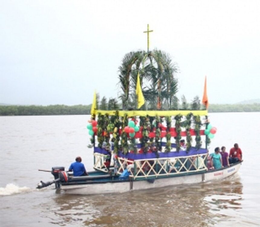 Praying for a bountiful catch at Sangodd