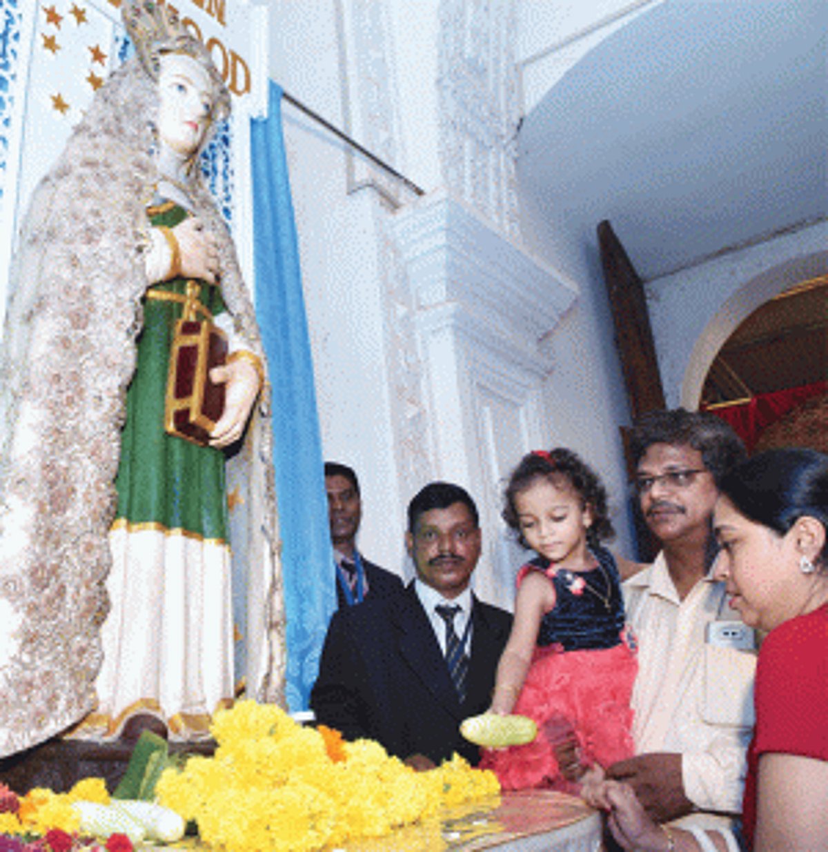 Praying to the mother of Mary