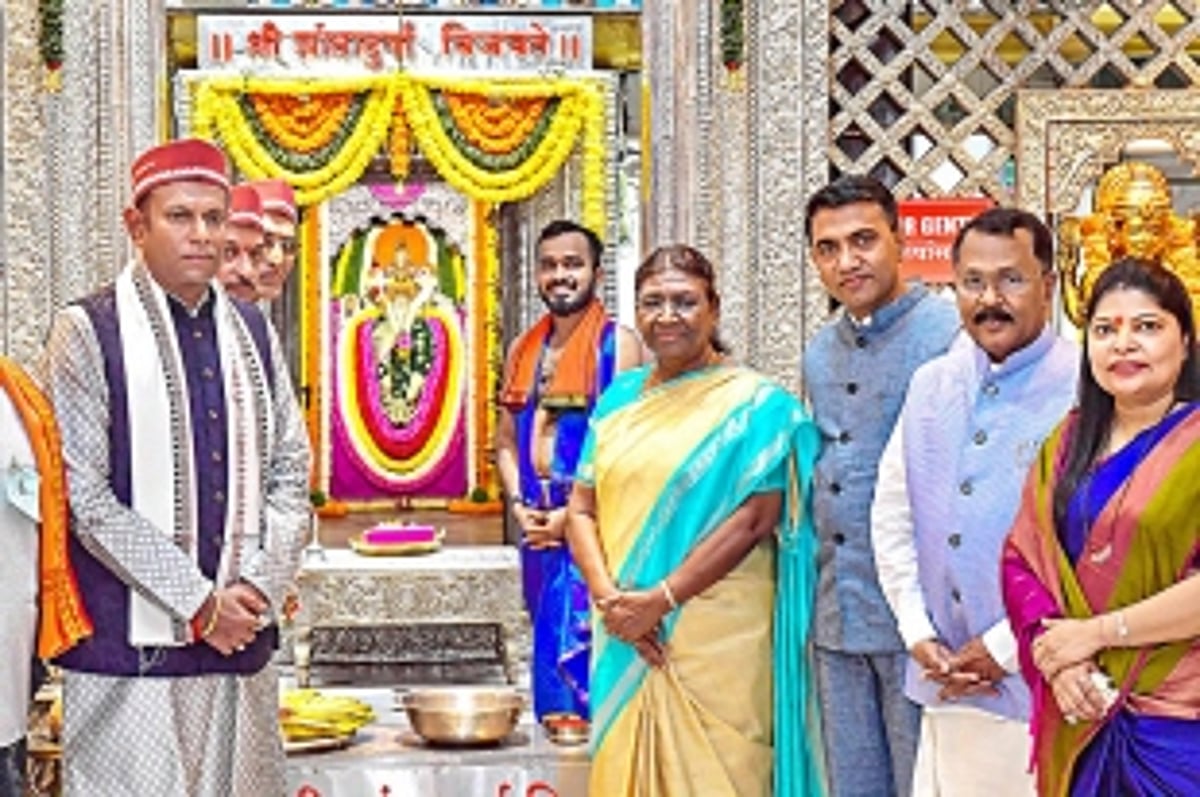 Prez leaves for Delhi on completion of Goa visit