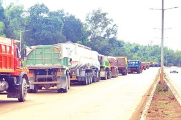Primitive Patradevi toll-booth makes truckers wait for hours to enter Goa