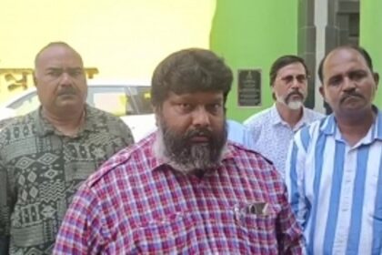 Private bus owners meet CM; express willingness to operate under Smart City initiative