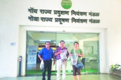 Proactive Margao citizens submit samples of waste dumped near SGPDA Market for testing to GSPCB