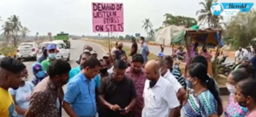 Protest held against landfilling work on Goa Western Bypass on the weekend 1 Protest held against landfilling work on Goa Western Bypass on the weekend