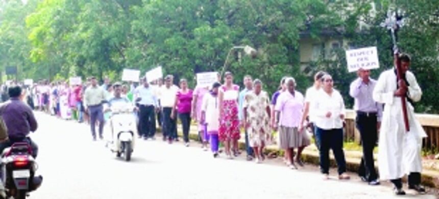 Protest march over desecration of cross at Sankhali 1 Protest march over desecration of cross at Sankhali