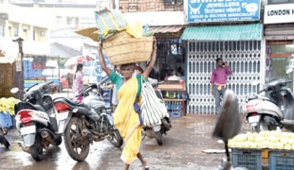 Provide space priority for seasonal vendors