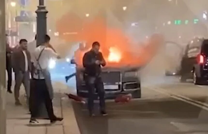 Putin's $3,55,796 Limousine Explodes In Moscow 1 Putin's $3,55,796 Limousine Explodes In Moscow