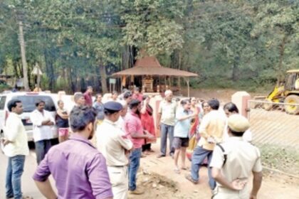 Quelossim villagers protest against temple’s PCC  plinth demolition