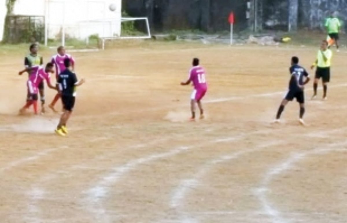 Quepem pip Marc Veterans, enter final