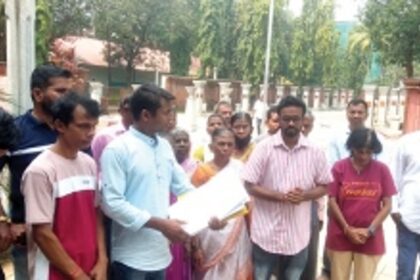 Querim tribal families protest against grabbing  of their tenanted land by landlords and migrants