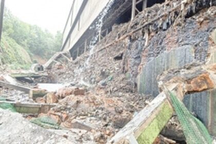 Questions raised over delay in repairing  collapsed shed wall at Sonsoddo