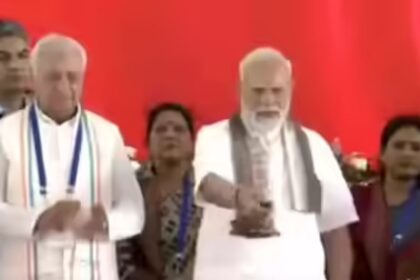 RJD MLAs share stage with PM Modi in Bihar, BJP plays down controversy
