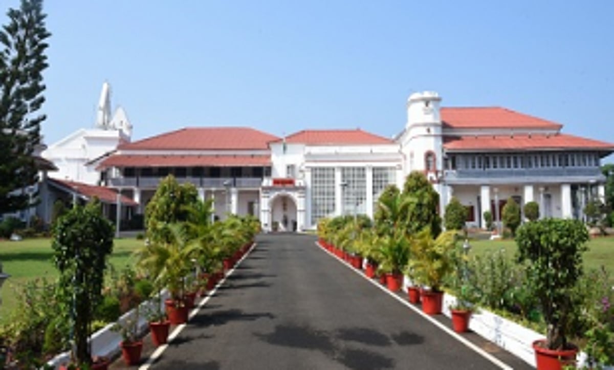 RTI is right  choice of  Raj Bhavan