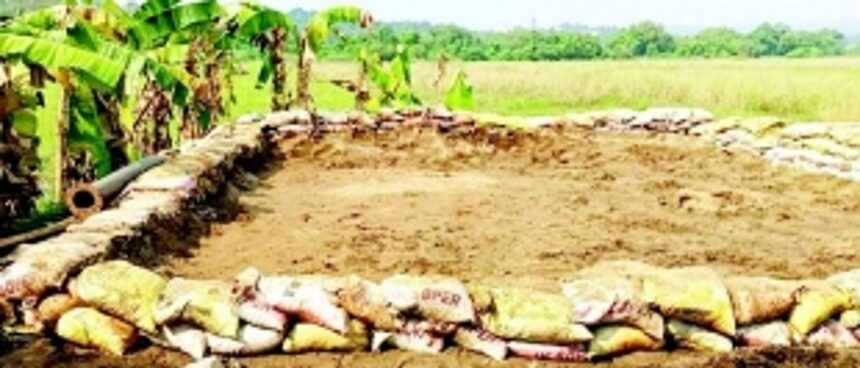 Rachol locals claim illegal sand mining activity in their village 1 Rachol locals claim illegal sand mining activity in their village
