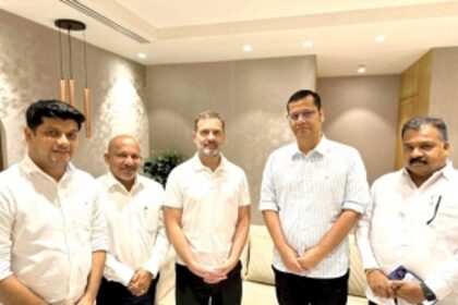 Rahul discusses party matters with State leaders during his overnight visit to Goa