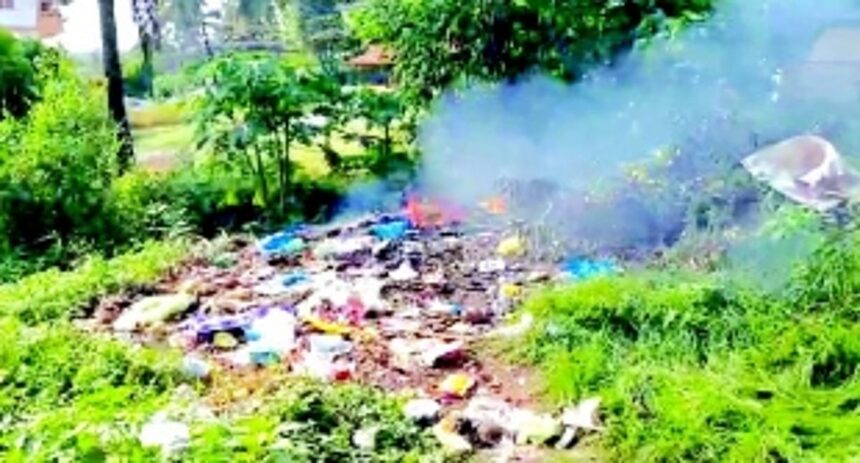 Raia-Manora residents flay dumping, burning of waste, plastic in open 1 Raia-Manora residents flay dumping, burning of waste, plastic in open