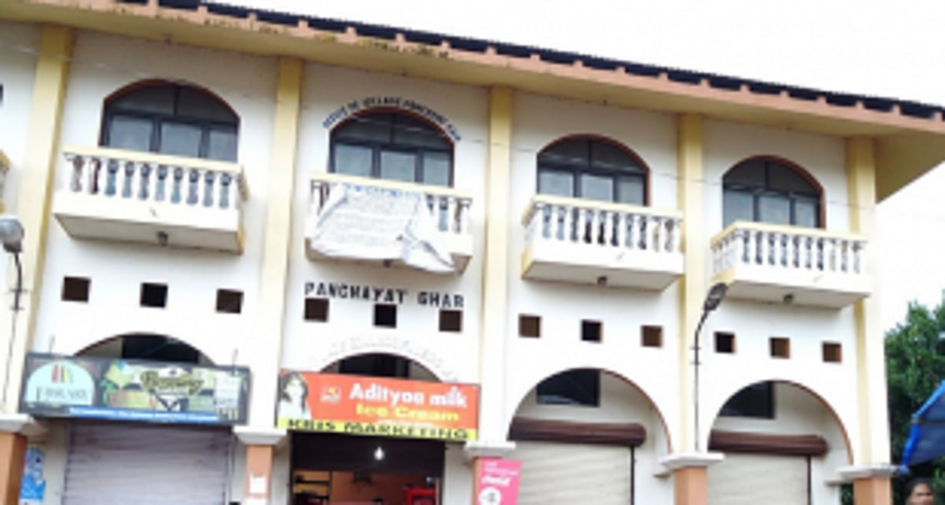 Raia Panchayat inspects hillock after locals complain about dumping of garbage, drug use in the area