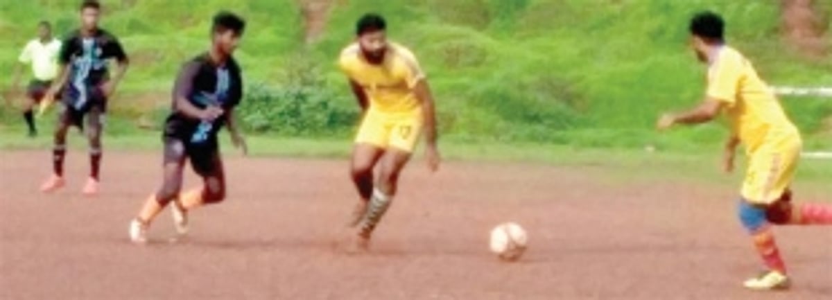 Raia Sporting storm into semi-finals