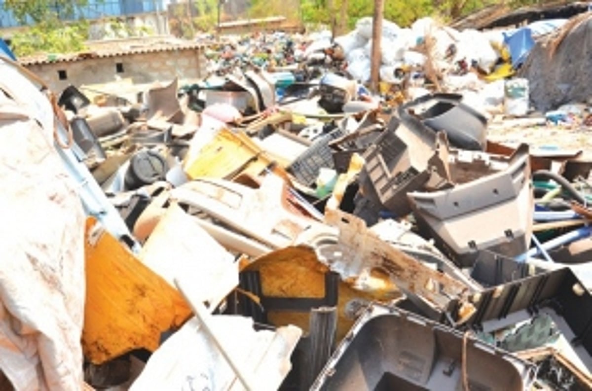 Raia Village Panchayat Issues Show-Cause Notice to Illegal Scrapyard Following Health and Safety Concerns