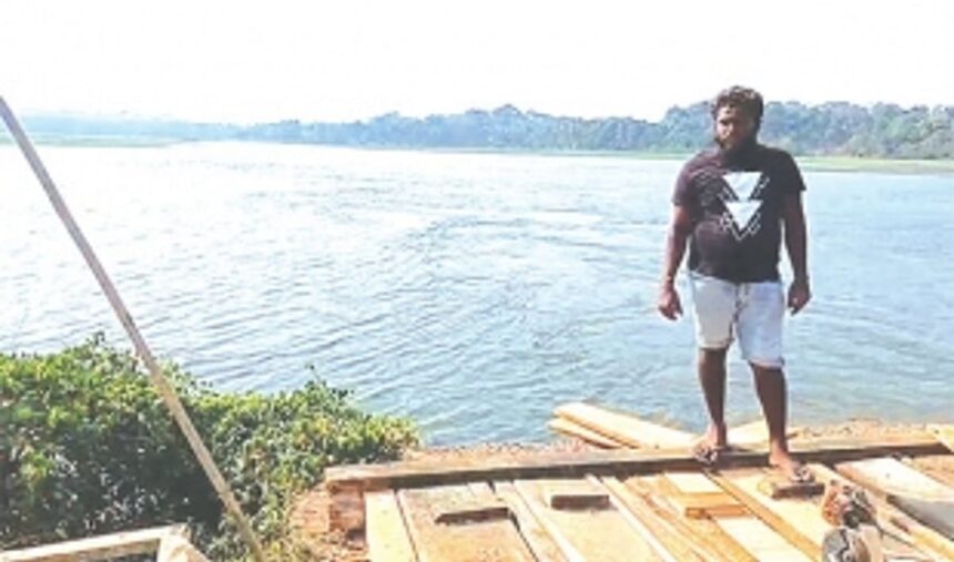 Raia farmers stare at ruin due to delay in building sluice gate