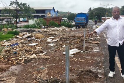 Railing Near Road at SGPDA Market Sparks Safety Concerns, No Setback Maintained