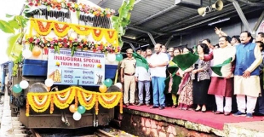 Railways MoS admits doubling  of tracks in Goa hits roadblock
