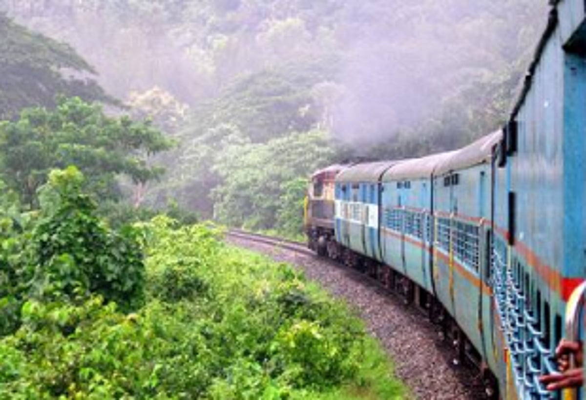 Railways to fine travellers without masks