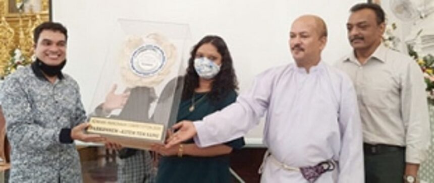 Raisa and Ashley joint winners of ‘Parkonnem–Kitem Tem Sang’ heritage competition