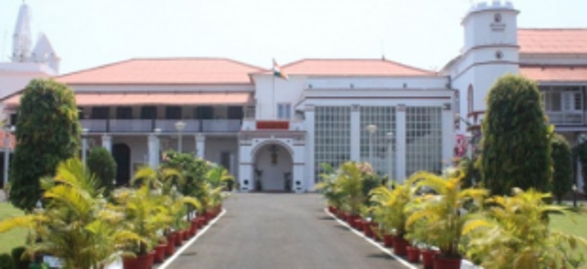 Raj Bhavan staff tests  COVID positive, to remain  close for visitors