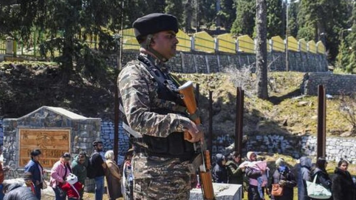 Rajnath Briefs PM on Rising Tensions Along LoC as Jammu & Kashmir Passes Key Resolution