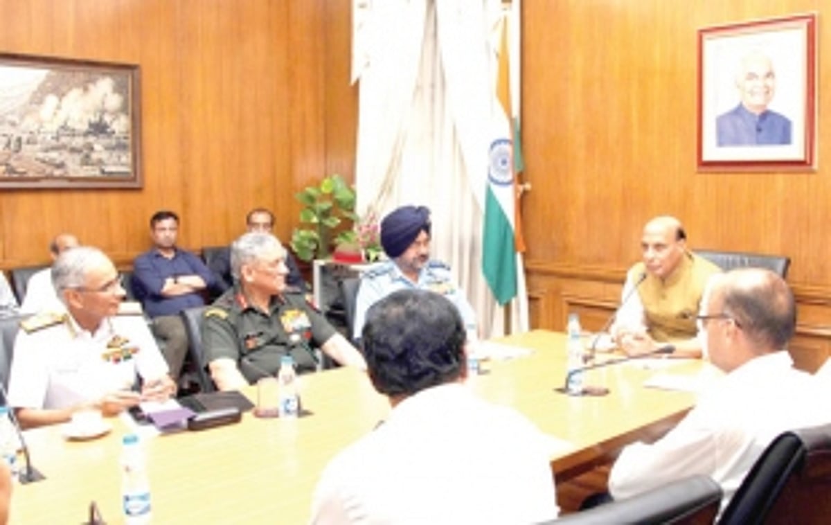 Rajnath asks service chiefs to prepare presentation on security challenges