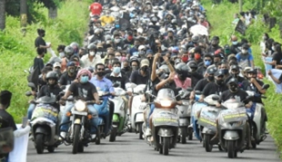Rally opposes doubling of rail tracks, projects related to coal transportation