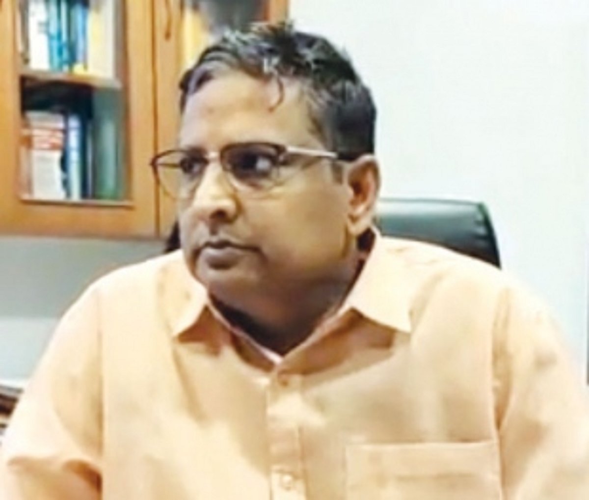 Ramanamurthy takes charge as State Election Commissioner