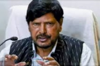 Ramdas Athawale Suggests Memorial for Chhatrapati Sambhaji Maharaj Amid Aurangzeb Tomb Controversy