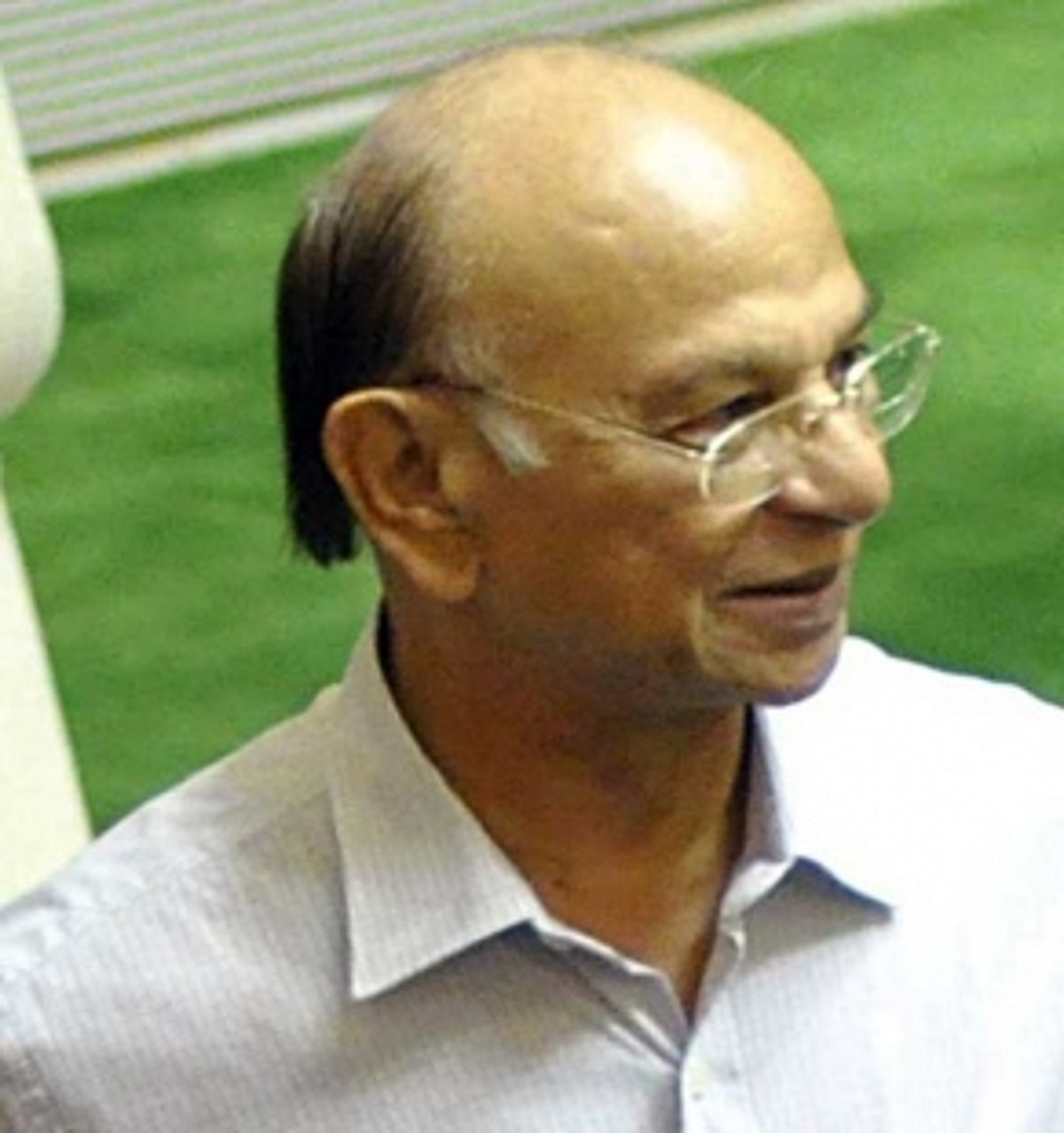 Rane openly bats for Mopa