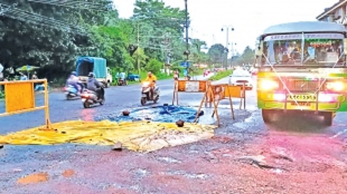 Rawanfond locals irked over delay in sewage chamber work