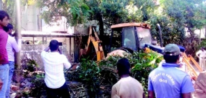 Razing of ‘encroachments’ on Candolim PHC land temporarily suspended