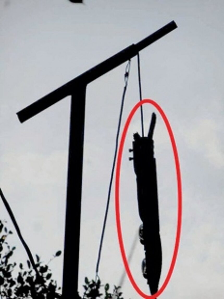 Re-install hanging fixtures along Adpai Jetty