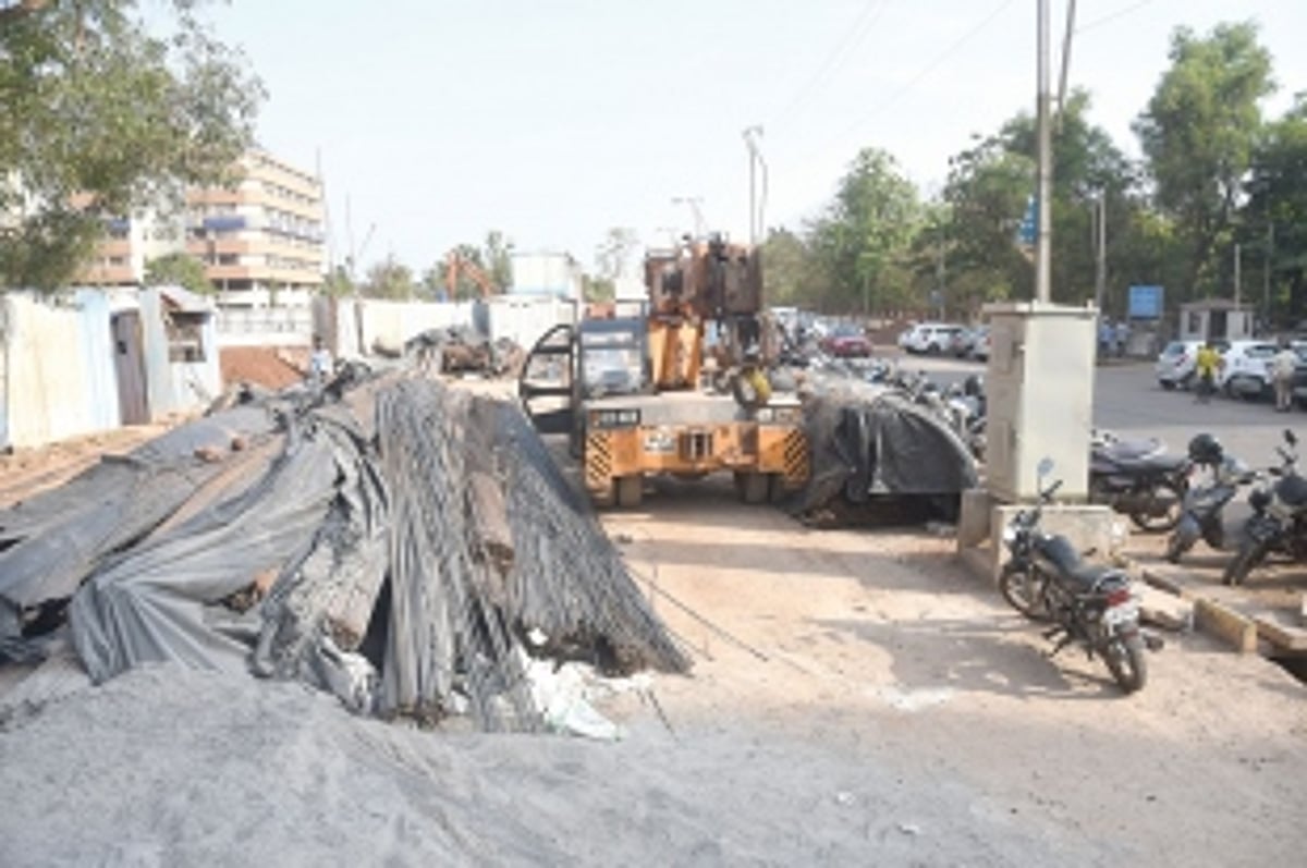 Real estate firm brazenly occupies public road at Patto