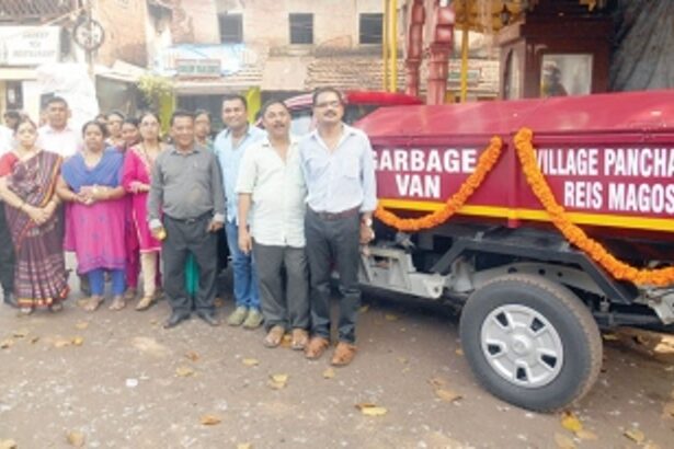 Reis-Magos buys vans  to collect garbage daily