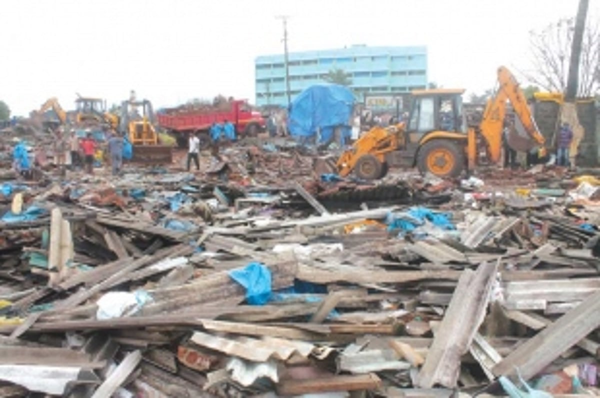 Remaining eight huts razed